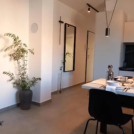 Urban Apartment *