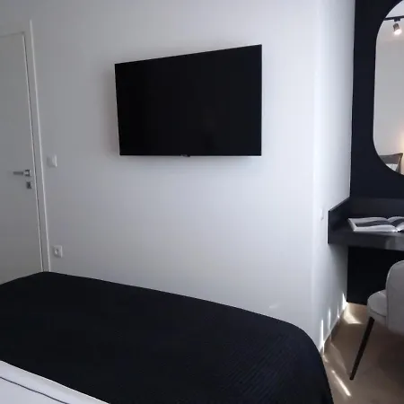 Urban Apartment *